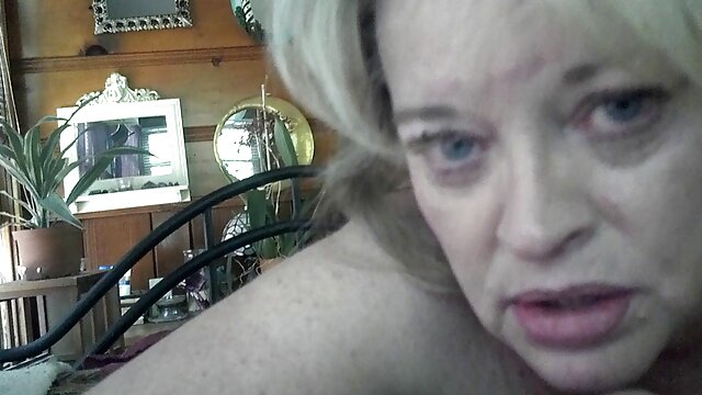 Doskonałe :  Brunetka bizneswoman darmowy sex puszyste zostaje wyruchana przez swojego pracownika Seksowne filmy porno 