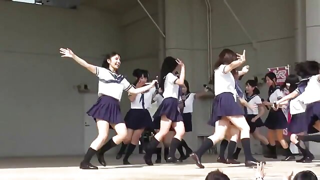 Doskonałe :  Szczupła brunetka uwielbia ruchać się w twarz, gdy uwielbia sex filmy za darmo dużego kutasa. Seksowne filmy porno 