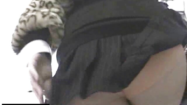 Doskonałe :  Gorąca blond erotyczne filmy darmowe kujonka wie, jak dać głowę swojemu chłopakowi Seksowne filmy porno 